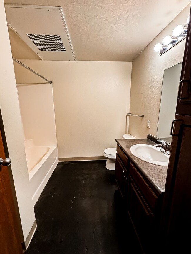 Interior Photo - 1919 Flats