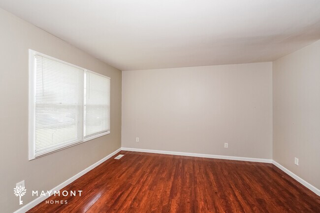 Foto del edificio - 2167 Smithfield Ln N