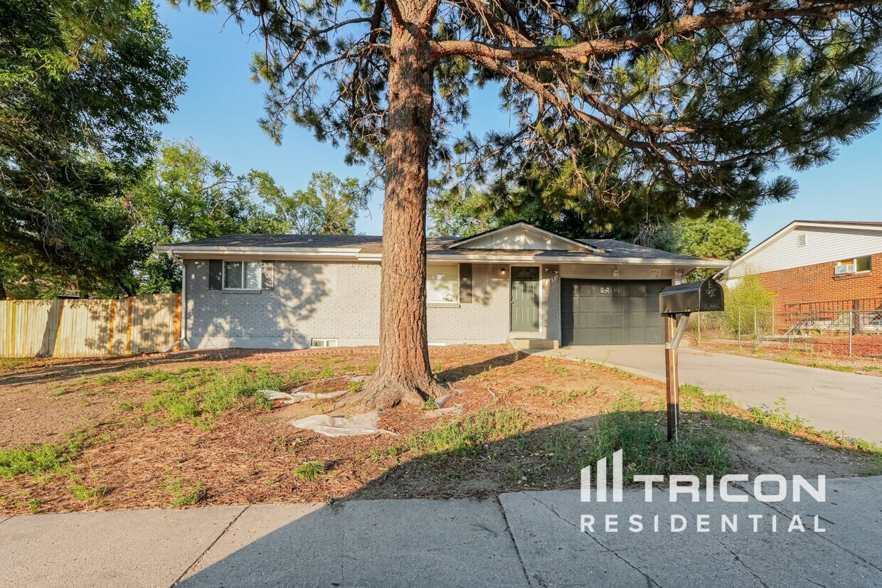 Foto principal - 1831 Montezuma Dr