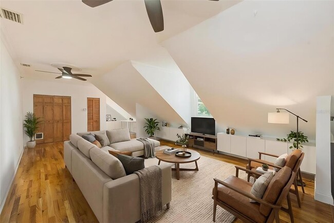 Building Photo - 215 Central Ave