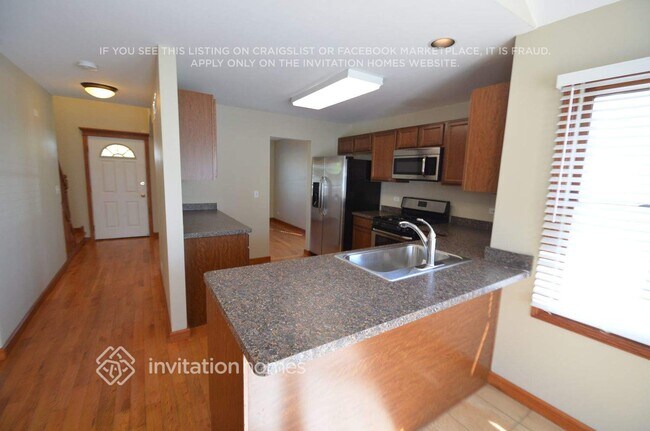 Foto del edificio - 4820 Goodhue Ln