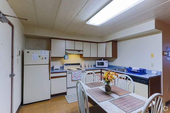 Interior Photo - Wehnwood Court Student Living