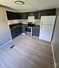 Building Photo - 48 Haney Park