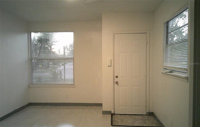 Foto del edificio - 1060 65th St S