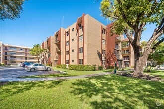 Building Photo - 13707 Kendale Lakes Cir