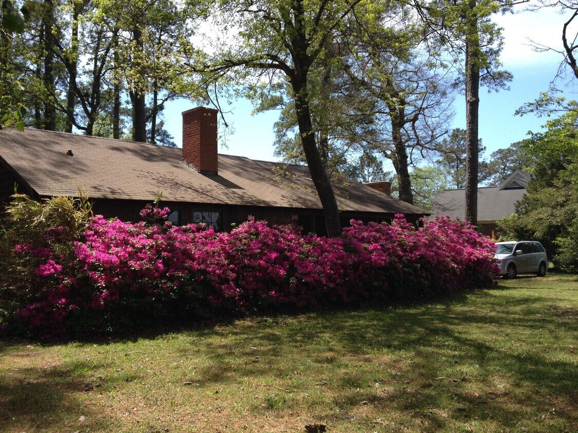 1718 River Dr, Morehead City, NC 28557 House Rental in Morehead City