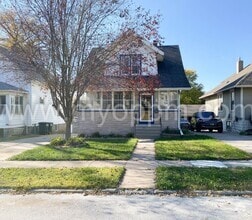 Building Photo - 2332 S 35th Ave