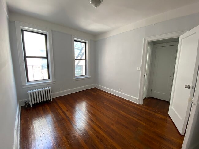 Building Photo - 2823 42nd St-