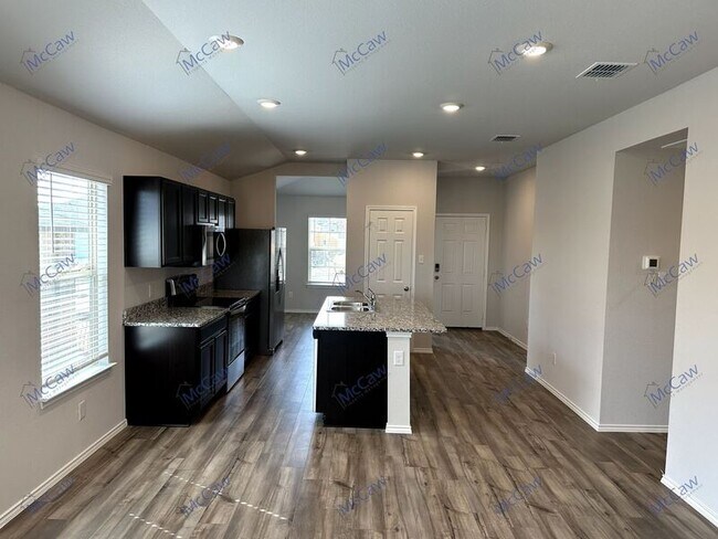 Building Photo - 1049 Velvet Ct