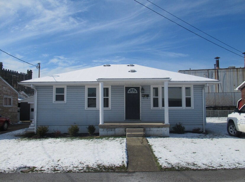 1005 McConnell Dr, Moundsville, WV 26041 House Rental in Moundsville