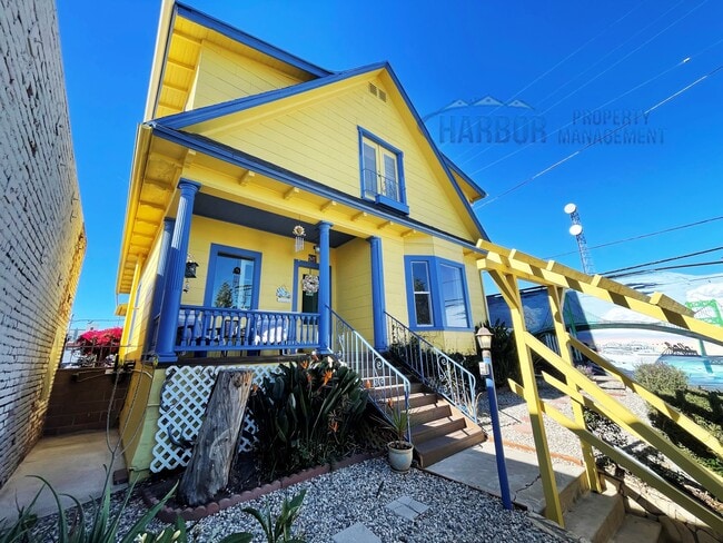 Building Photo - 625 S Mesa St