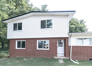 Building Photo - 150 Pembroke Oak Grove Rd