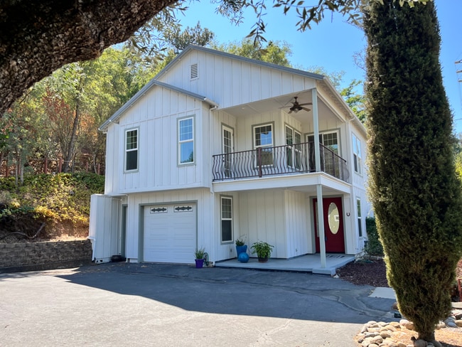 Building Photo - 14385 Gods Hill