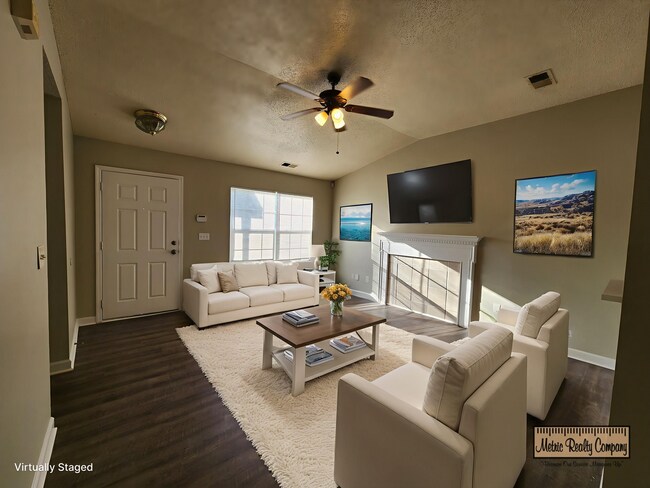 Foto del edificio - 3 Bedroom Home Near University Area