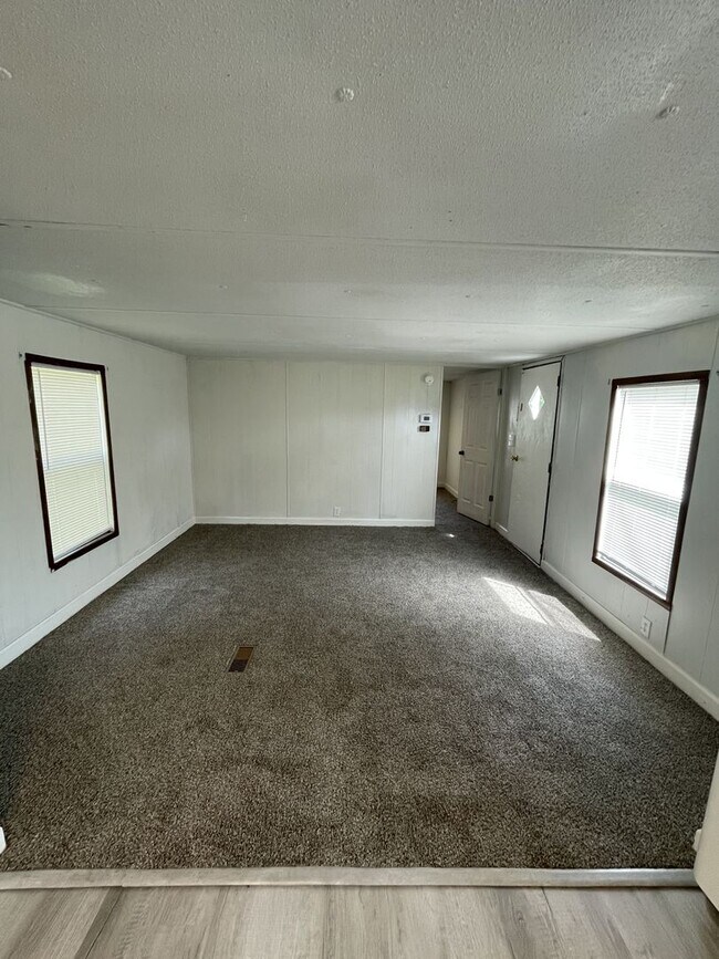 Building Photo - Peaceful Living in Havelock