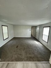 Building Photo - 938 Sunset Dr