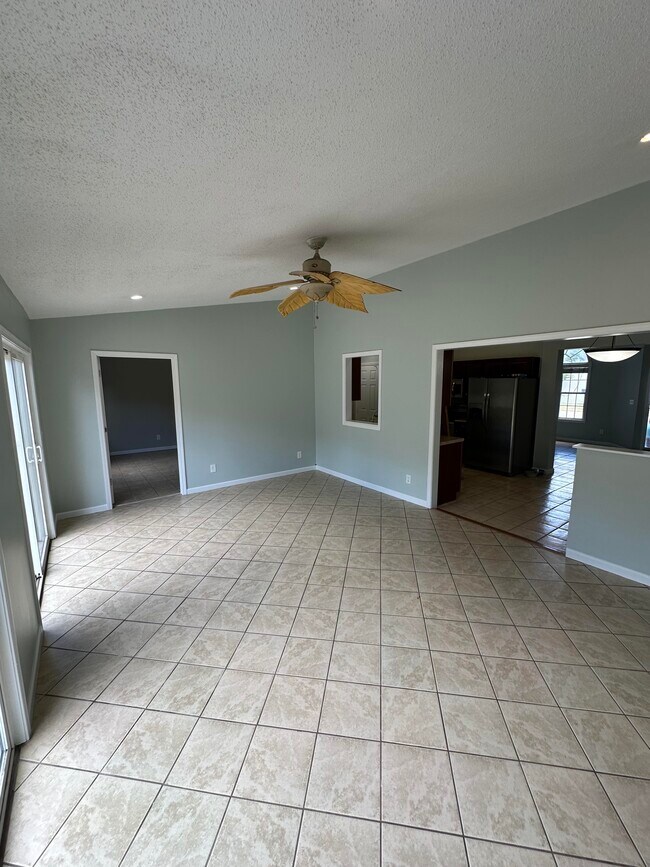 Foto del edificio - 1001 Windgate Dr