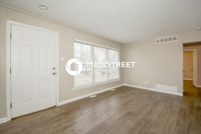 Foto del edificio - 3 Bedroom Pet-Friendly Home in FLORISSANT, MO with Main Street Renewal