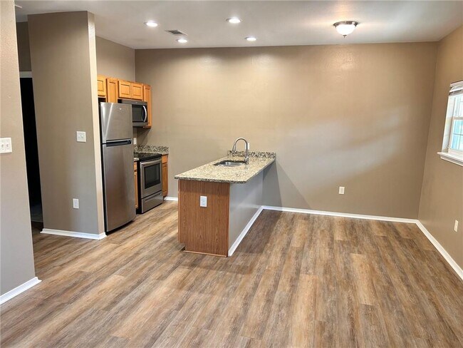 Foto del edificio - 5640 Mounthill Ct