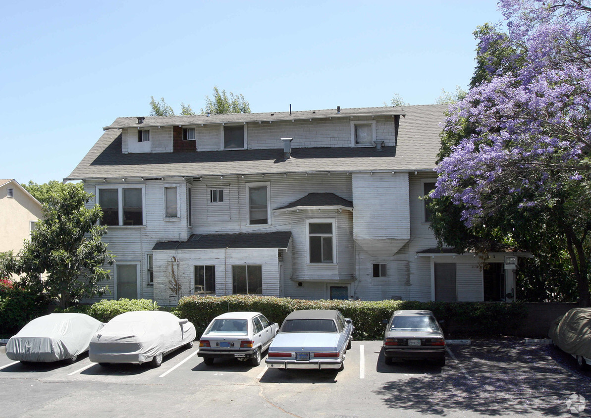 Foto principal - 190 S Marengo Ave