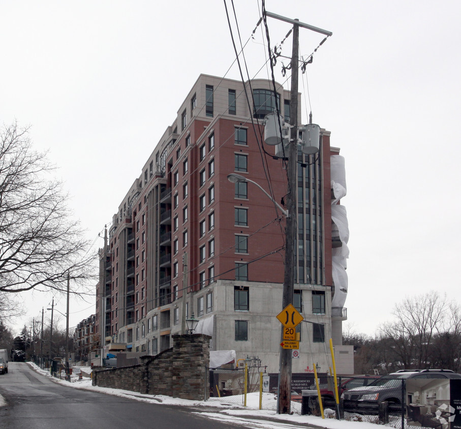 Building Photo - Riverhouse at the Old Mill