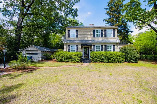 Building Photo - Stunning 3 Bedroom, 2.5 Bath in the Lake K...
