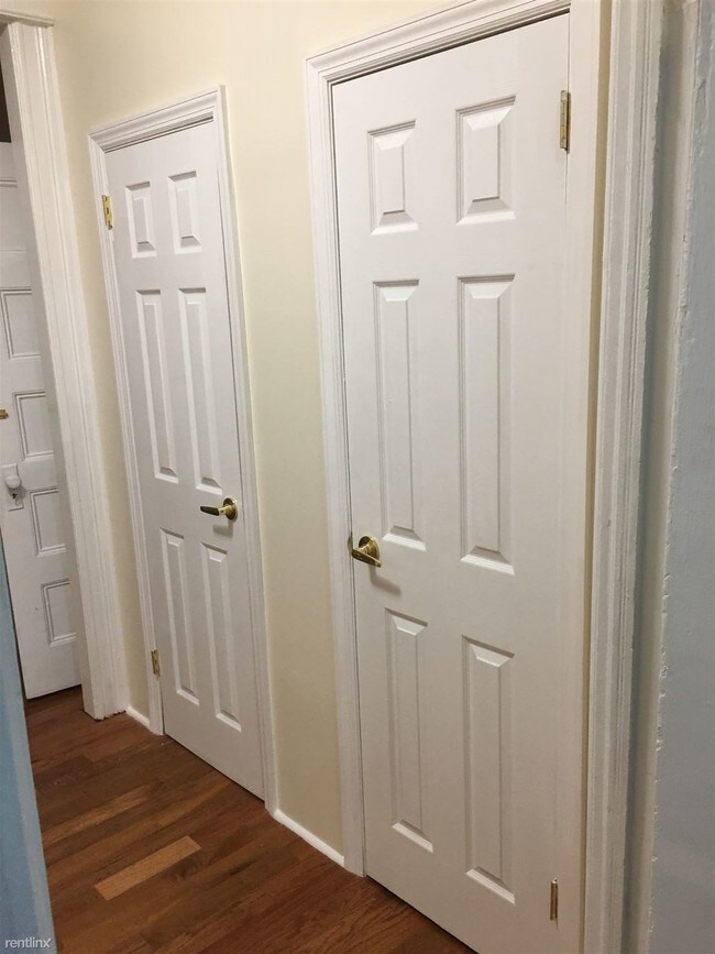 Building Photo - 7007 Myrtle Ave