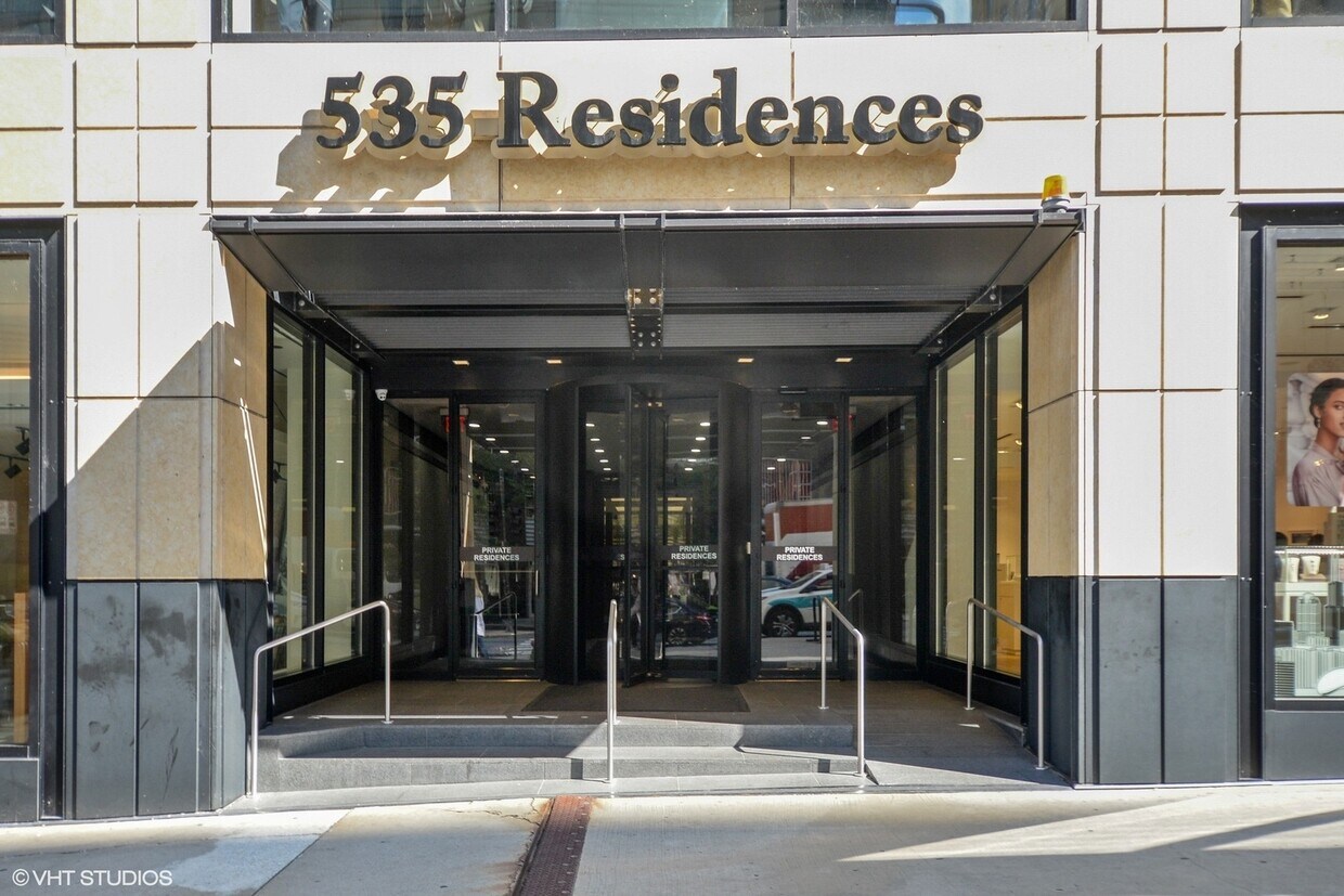 Foto principal - 535 N Michigan Ave
