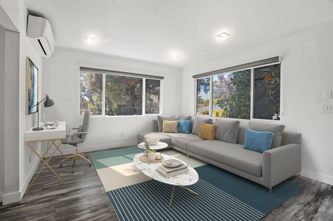 Foto del edificio - 1486 Silver Lake Blvd.