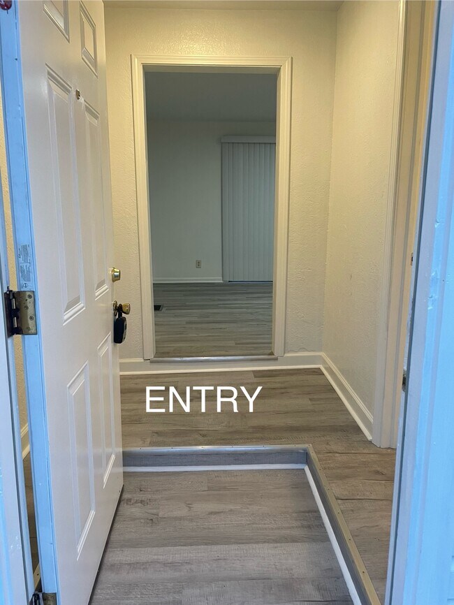 Foto del edificio - 2140 Crystal St