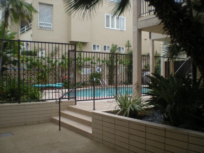 Foto del edificio - 2915 Lawrence St