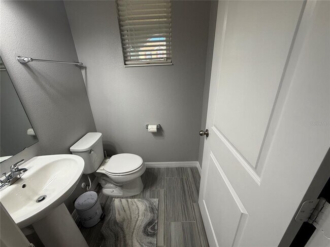 Foto del edificio - 5151 Adelaide Dr