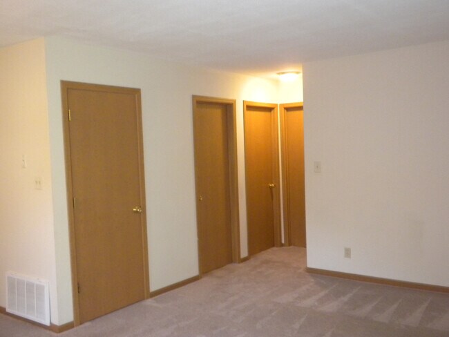 Foto del edificio - 2 bed, 1 Bath Duplex, West Columbia.