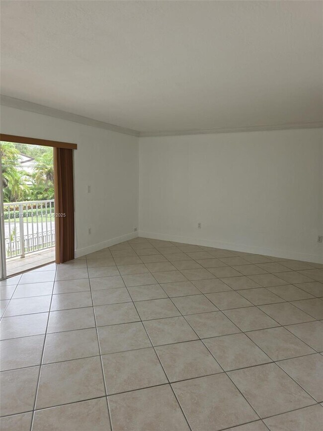 Foto del edificio - 8475 SW 94th St