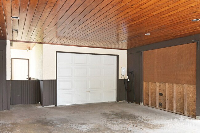Building Photo - 4 Bed, 1.5 Bath Home for Rent in Delta!