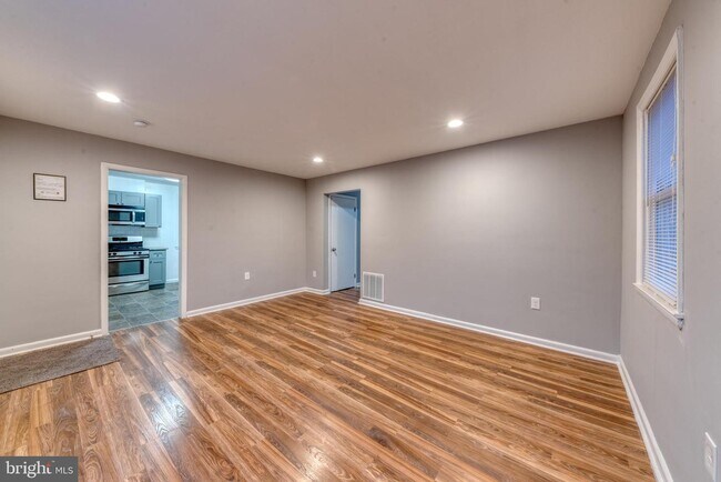 Foto del edificio - 6007 Edna Ave