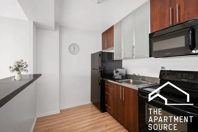 Foto del edificio - 3130 N Lake Shore Dr