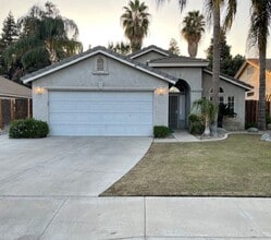 Building Photo - 3025 Starside Dr