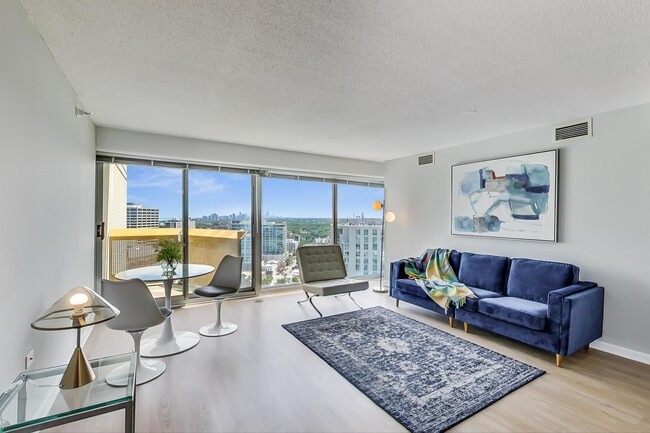 Foto del edificio - 1720 Maple Ave
