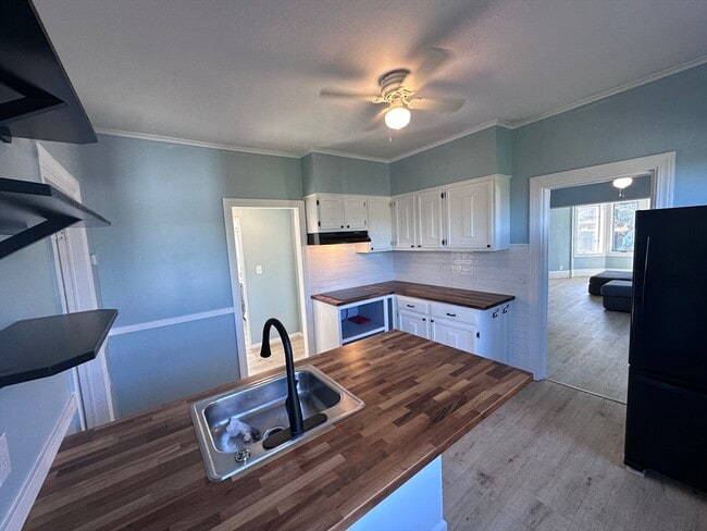 Building Photo - 27 Prescott Ave