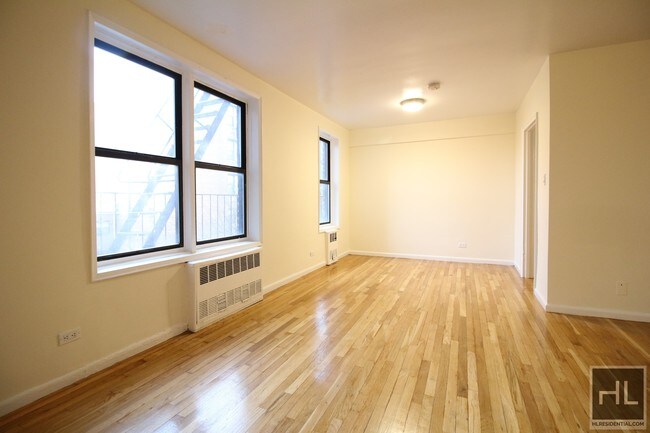 Building Photo - 8340 Britton Ave