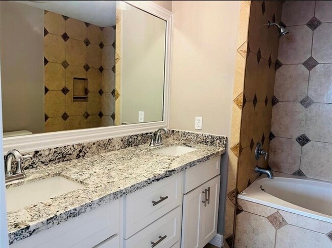 Foto del edificio - 10510 Linsley Lane