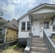 Building Photo - 11 St Peters Pl