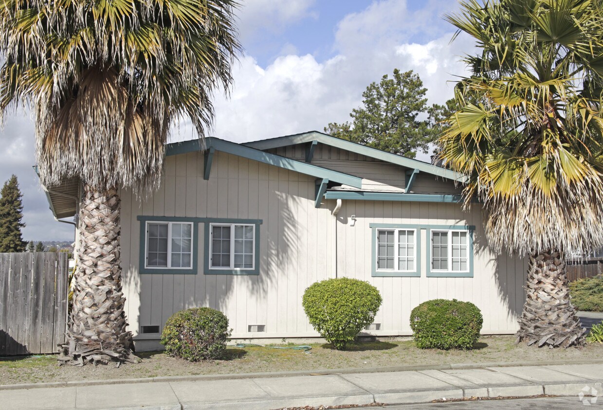 Foto del edificio - 2552 Grove Way