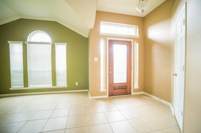 Building Photo - 24422 Ranchwood Springs Ln