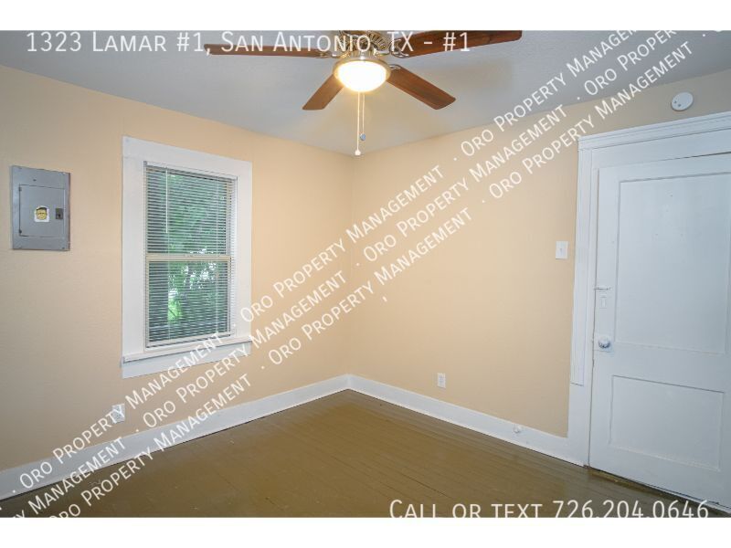 Foto del edificio - 1323 Lamar St