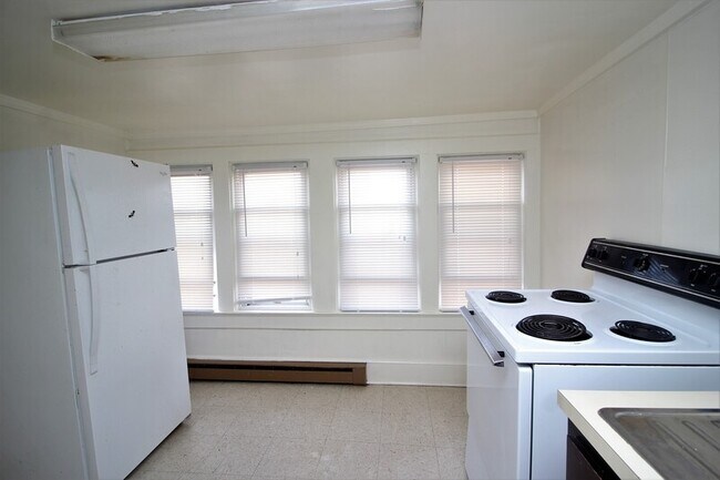 Foto del edificio - 1957 Snyder Ave