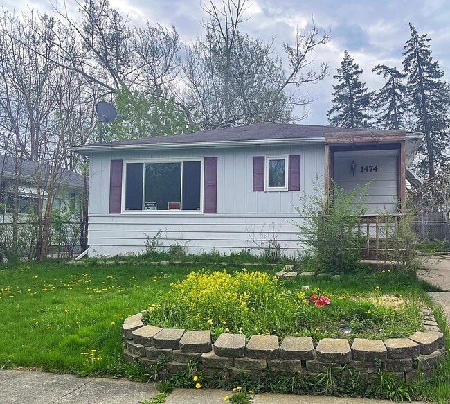 Building Photo - 1474 E Buder Ave