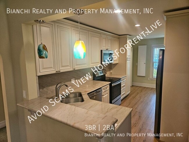 Building Photo - 2361 Bentley Dr