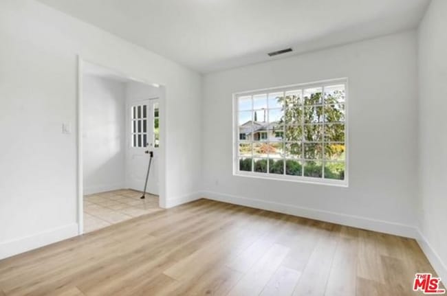 Building Photo - 5655 Ramara Ave